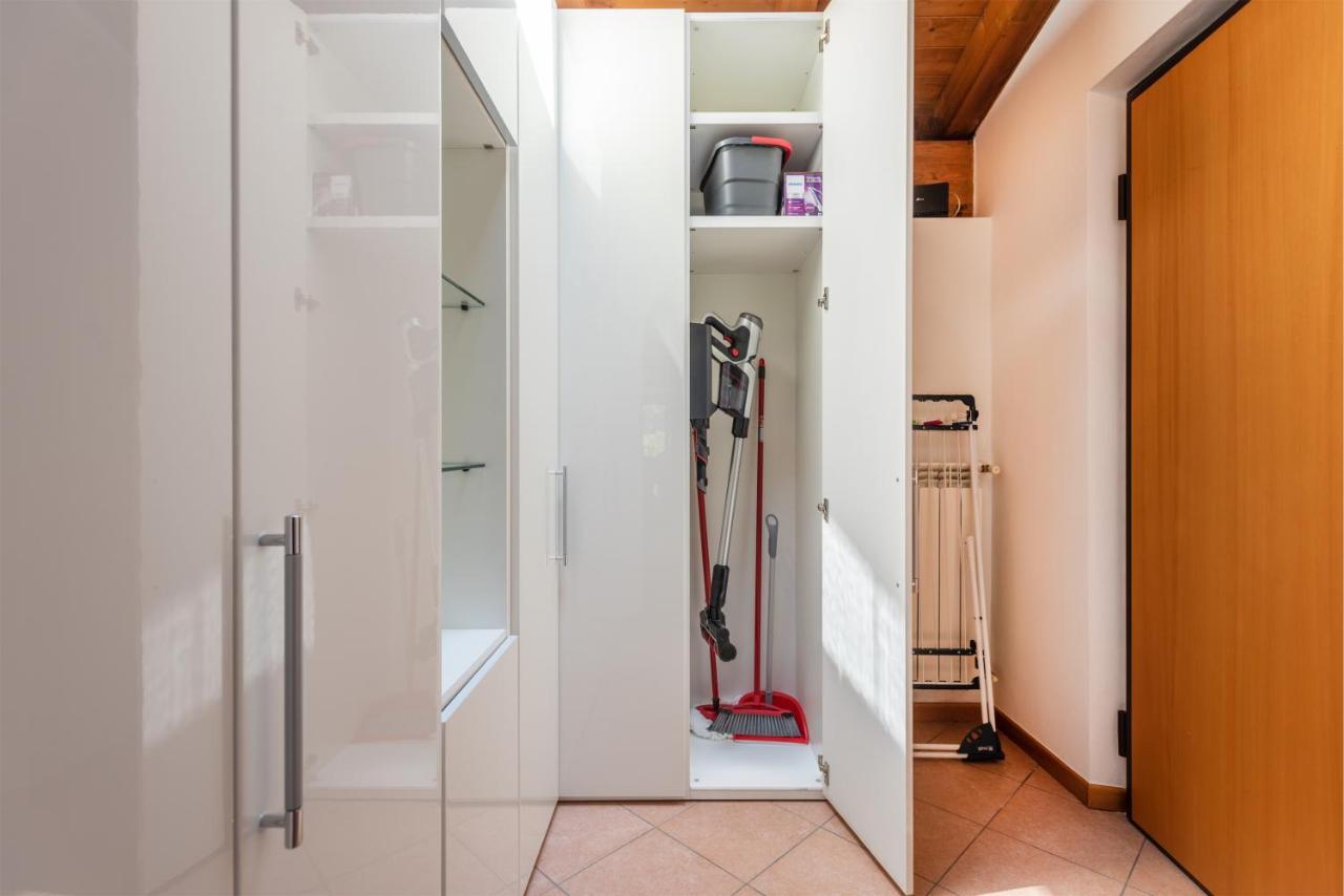 Casa Francesca Relax Apartment ลีโมเนซุลการ์ดา ภายนอก รูปภาพ
