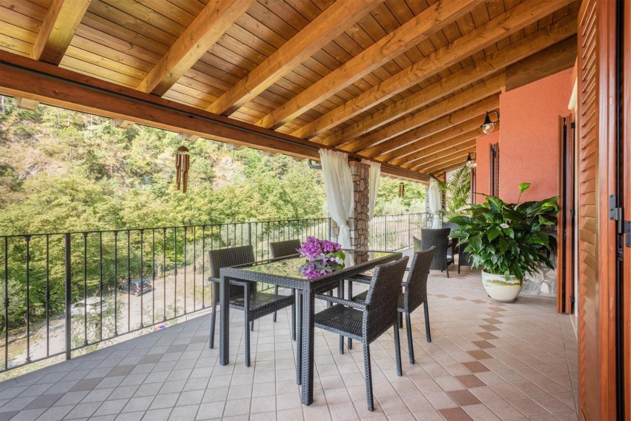 Casa Francesca Relax Apartment ลีโมเนซุลการ์ดา ภายนอก รูปภาพ