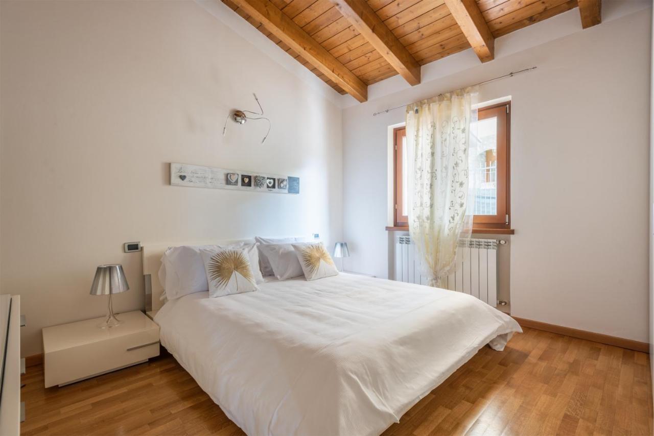 Casa Francesca Relax Apartment ลีโมเนซุลการ์ดา ภายนอก รูปภาพ
