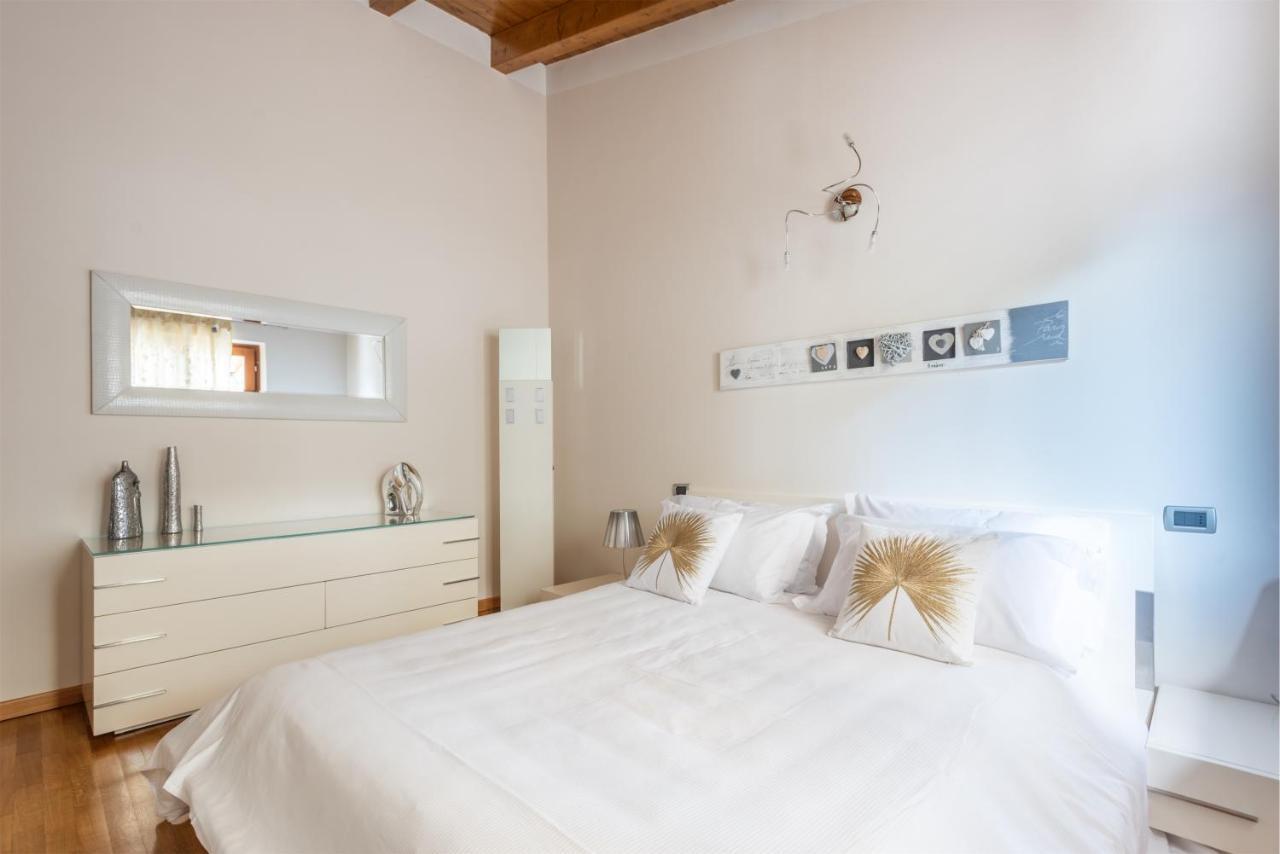 Casa Francesca Relax Apartment ลีโมเนซุลการ์ดา ภายนอก รูปภาพ