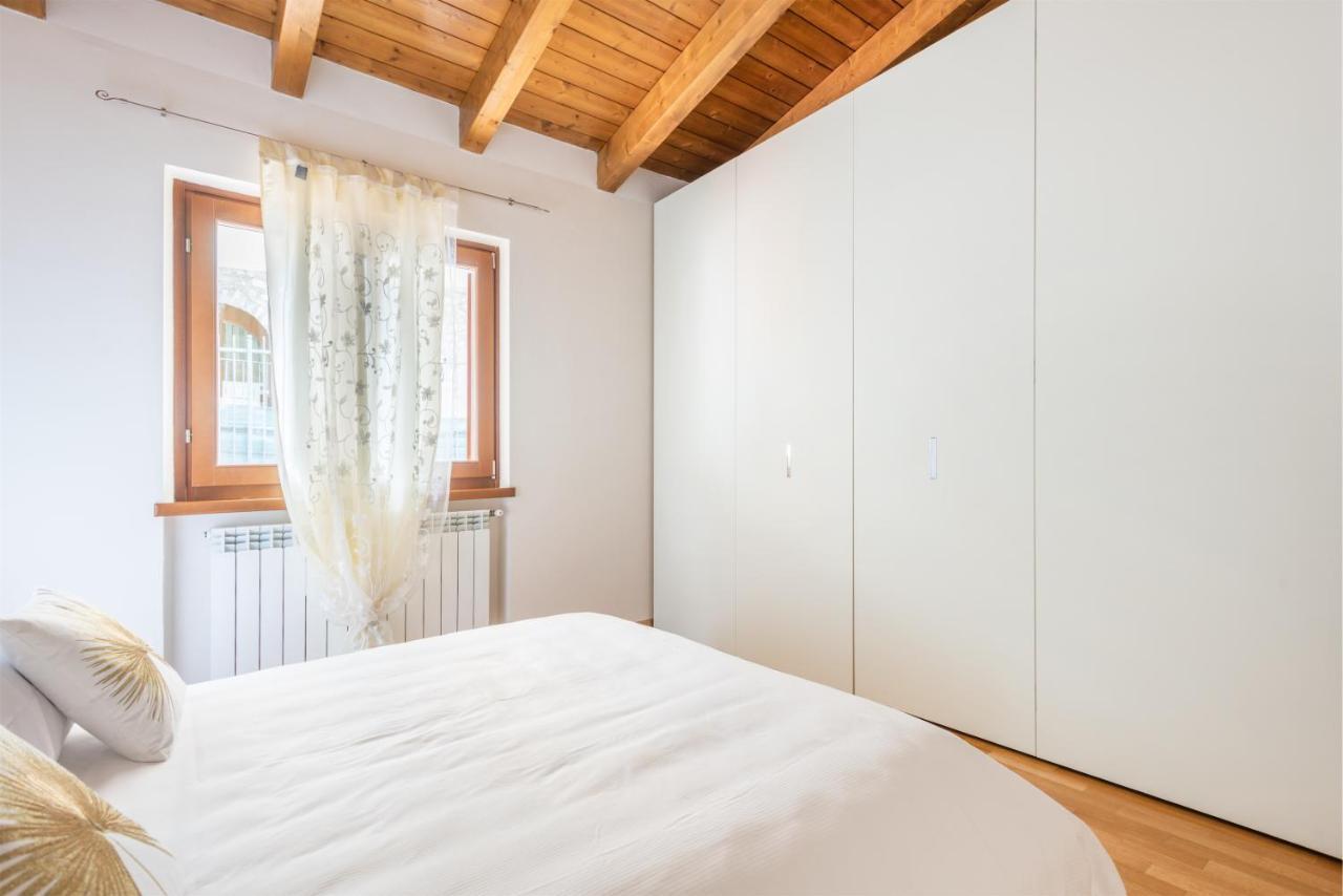 Casa Francesca Relax Apartment ลีโมเนซุลการ์ดา ภายนอก รูปภาพ