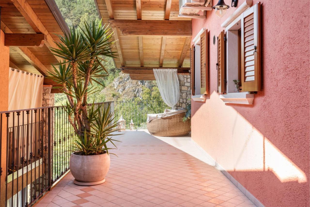 Casa Francesca Relax Apartment ลีโมเนซุลการ์ดา ภายนอก รูปภาพ